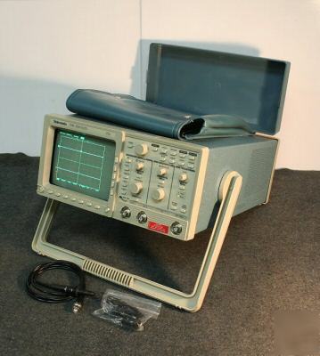 Tektronix TDS320 100MHZ digital oscilloscope near mint