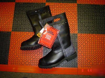 Black diamond leather boots (nfpa rated)