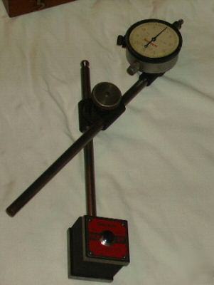 Starrett dial indicator & base set with case