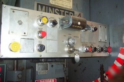 Minster 32 ton air clutch obi high speed punch press