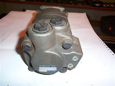 Char lynn 109 hydraulic motor spool valve