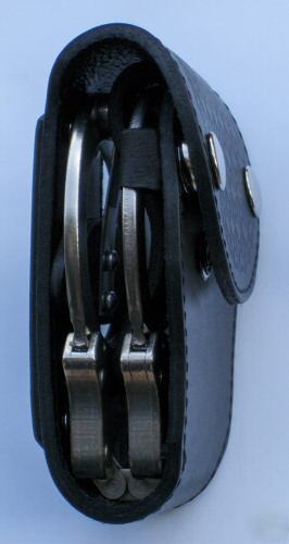 Fbipal e-z grab hinge handcuff case model kc (bw)