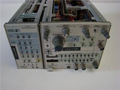 Tektronix 7D01 logic analyzer & DF1 plug-in module