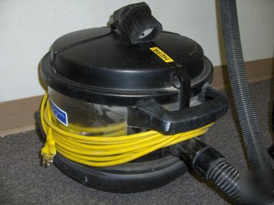 Nilfisk-advance gd 930 hepa wet/dry canister vacuum 