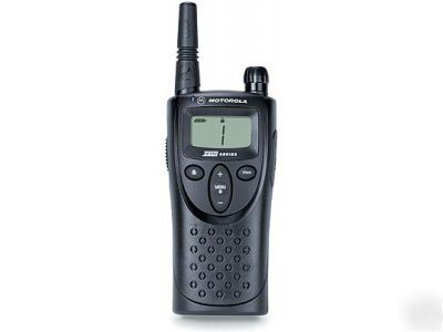 Motorola XU2100 two way radio 2-watt 1 chl uhf xu-2100