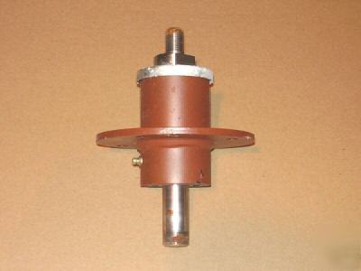Spindle for caroni finish mower part no. 59007010