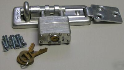 Master hasplock 475 keyed alike lock