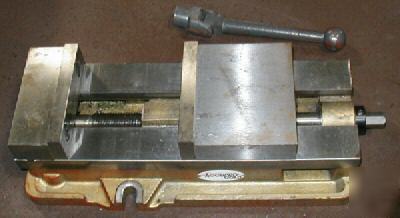 Accupro milling machine vise 6 inch, kurt style no res