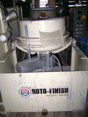Roto finish high speed centrifugal wet disc roto max 