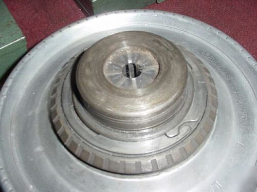 Jacobs rubber flex lathe chuck w/ collets / lo/L0 back