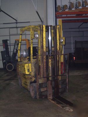 Forklift clark 6000LB cap cushion tire lpg 