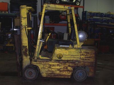 Forklift clark 6000LB cap cushion tire lpg 