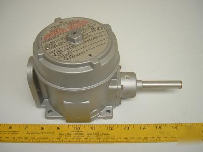 United electric controls thermostat B121 13161