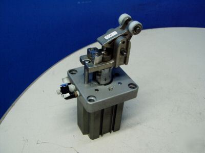 Smc stopper cylinder m/n: RSH50-30BL - used