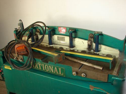 National hydraulic power sheet metal shear NH5216 