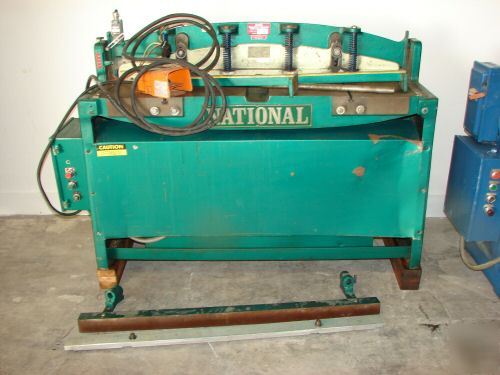 National hydraulic power sheet metal shear NH5216 