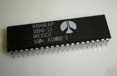 New R6545EAP 16545-13 rockwell crt controller 3.7MHZ 