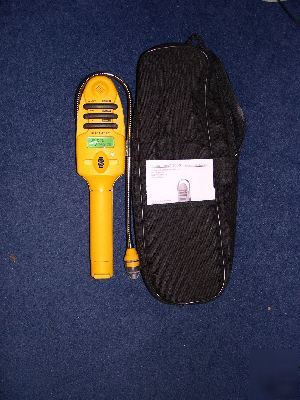 Ultra trac 2000 gas leak detector