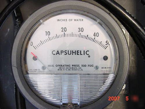 Dwyer capsuhelic differntial pressure gage # 4050C 0-50
