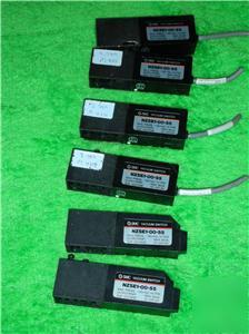 Smc pneumatic air pressure vacuum switch switches NZSE1