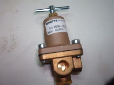 New watts 263A water pressure regulator 3 way 1/4 