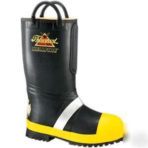 Thorogood hellfire rubber insulated fire boot 8 1/2 w