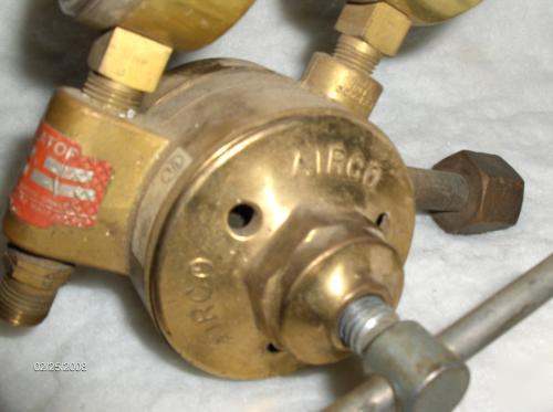 Acetylene airco regulator gauge-used