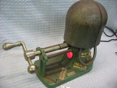 R67/ antique domke & ulm hat mfg hat stretcher