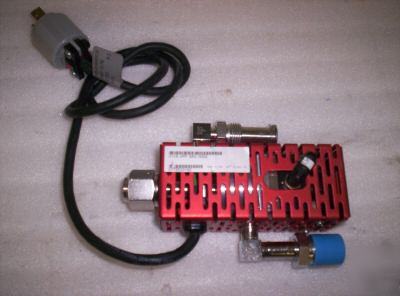 Hps 3 port heated valve p/n CV16-app-sag-002