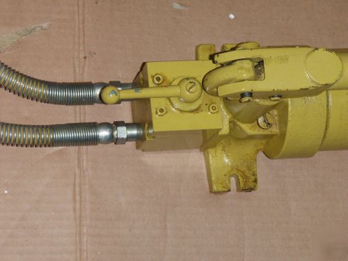 Enerpac double acting pump and piston