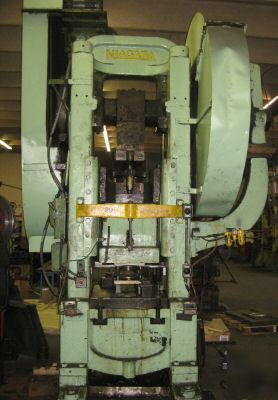 250 ton niagra punch press 