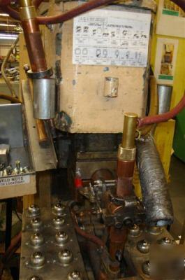 Federal 75 kva pneumatic actuated spot welder