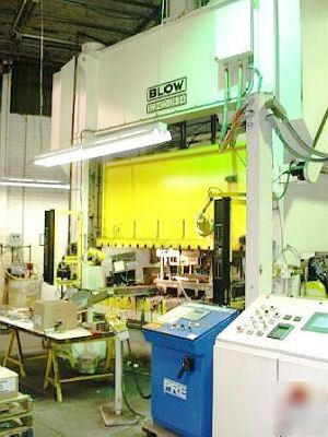 Blow stamping press w servo feed '97 ssdc, 400 ton