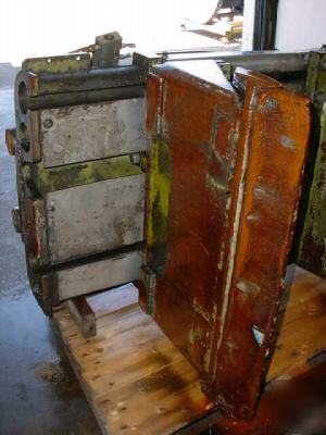 Forklift rotating/pivot clamp, paper roll,barrel