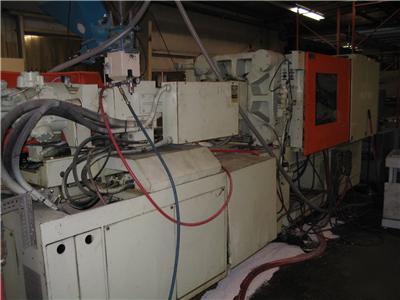 New 1994 nigata injection molding machine 19.7 shot pts