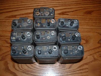 10 motorola HT600 6 ch uhf ht 600 radios for parts 