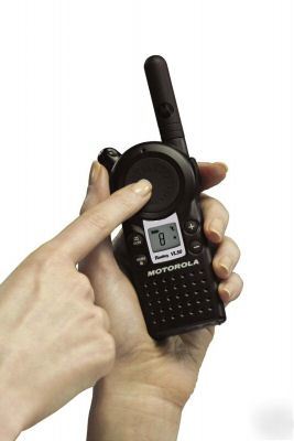 Motorola VL50 portable radio uhf 8 ch enhanced vox