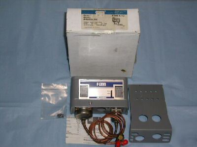 Johnson controls penn dual pressure control #P70MA-1C