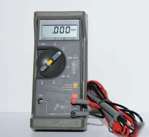 Fluke model 73 series ii digital multimeter dmm