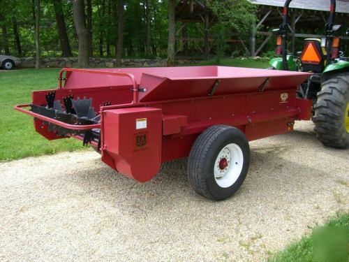 Millcreek 125P pto spreader