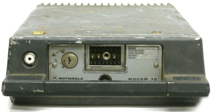 Motorola mocom 70 commercial radio transmitter