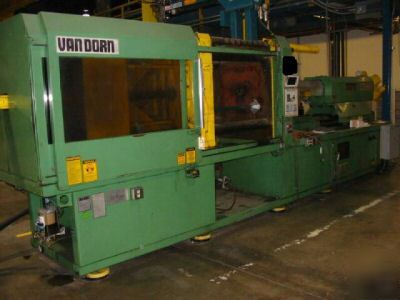 400 ton, 48 oz. van dorn ht injection molding machine 