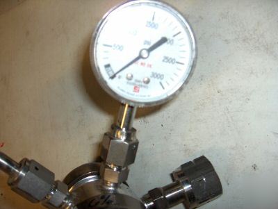 Matheson gas regulator model sp-1369