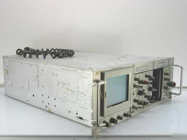 Tektronix R7704 oscilloscope rackmount + 7A18 7B53A