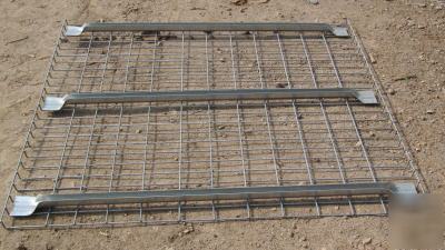 New sjf wire deck universal style pallet rack 52