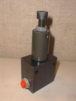Jergens hydraulic sequence valve 5000 psi #61640