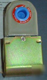 New trane oem solenoid coil col-3780 120V/ 1/8