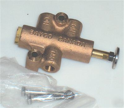 Two pole hydrolic valve with push actuator