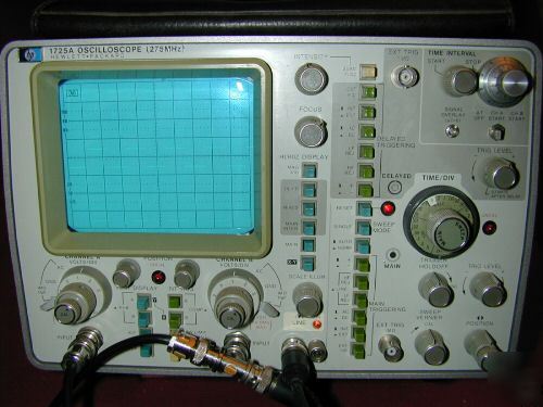 Hp 1725A 275MHZ 2-channel analog oscilloscope working