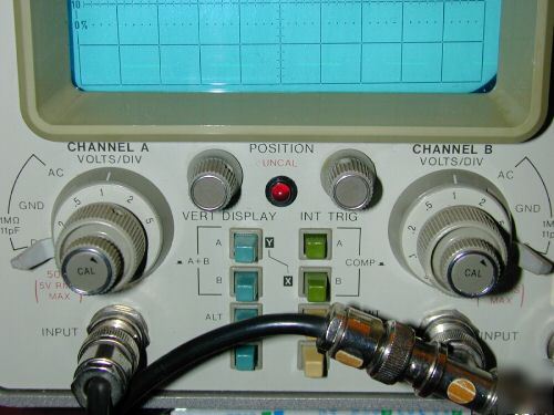 Hp 1725A 275MHZ 2-channel analog oscilloscope working